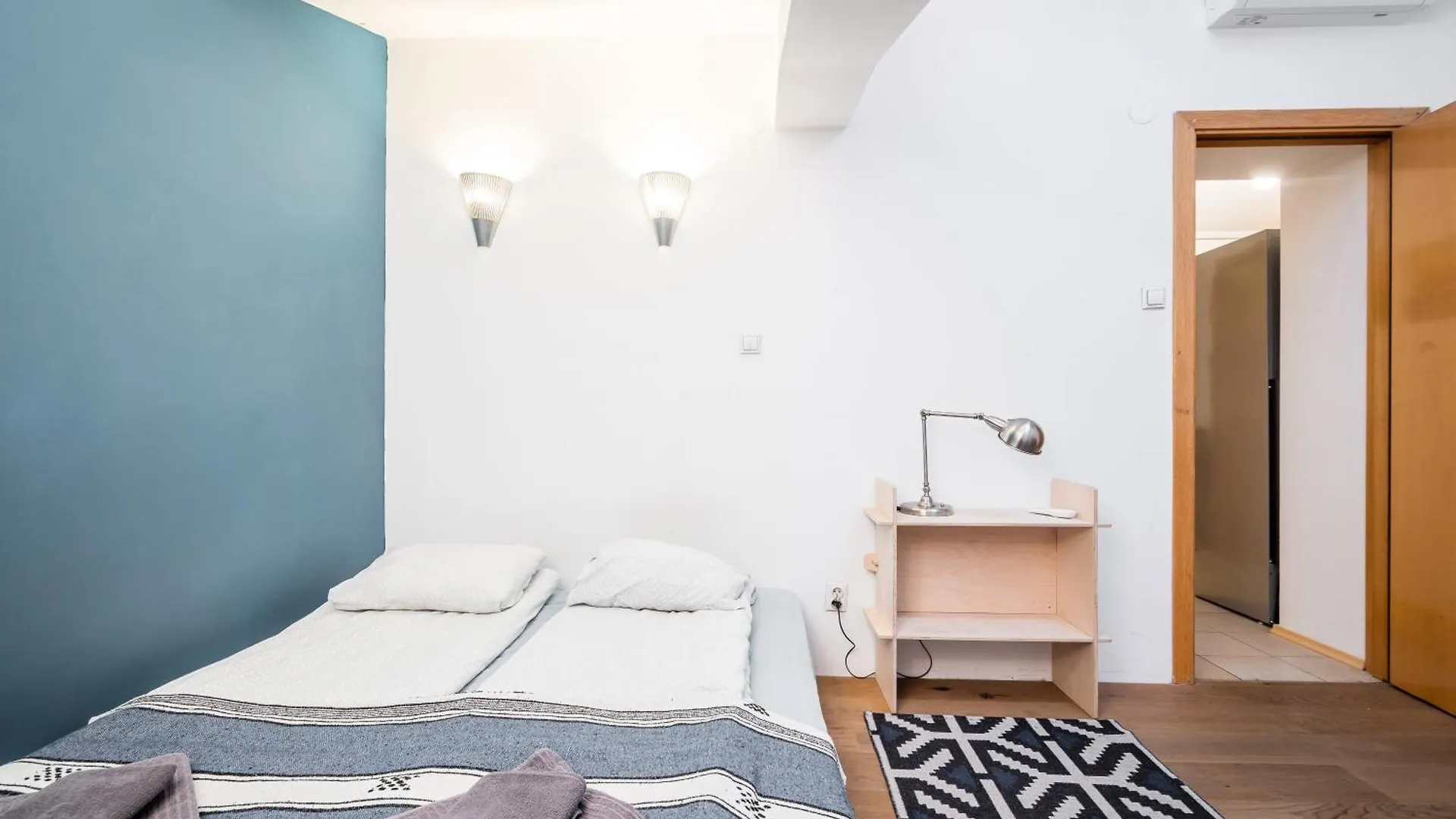 Attic Apartment Wawelofts Krakow 0*,  Poland